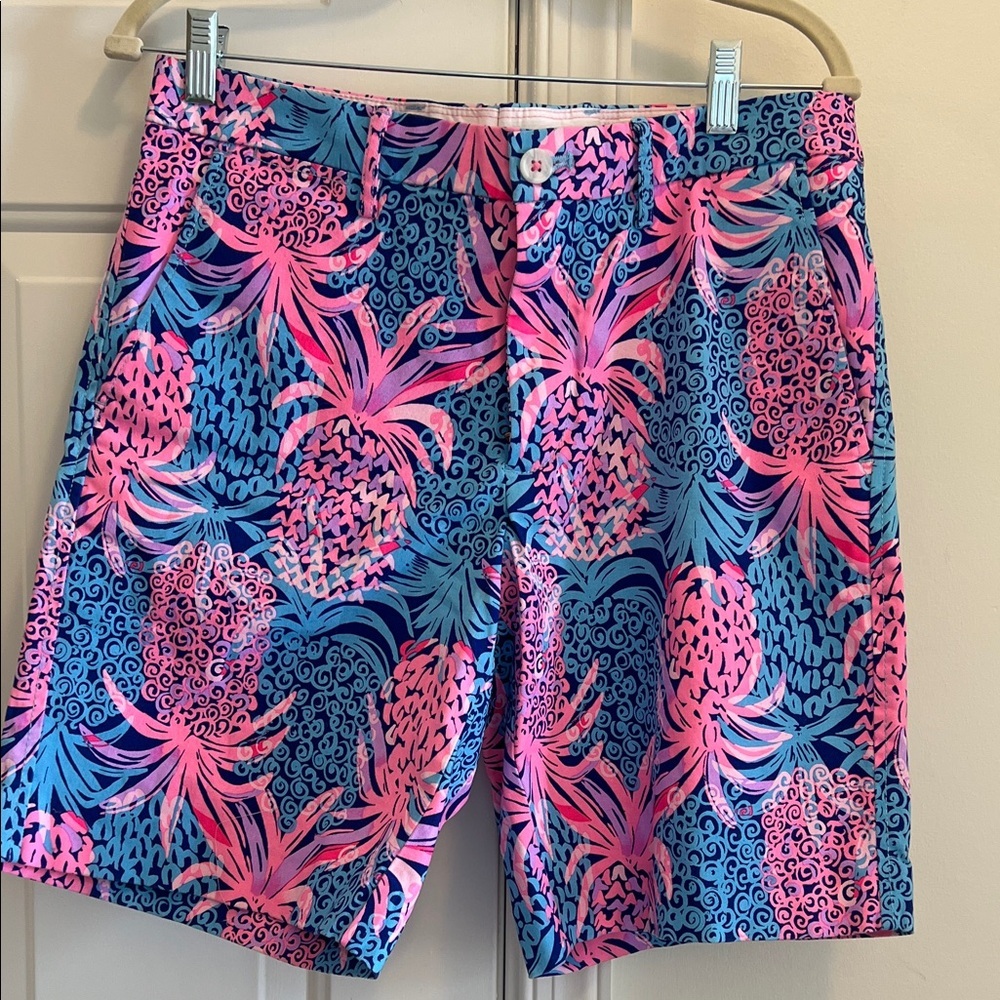 LILLY PULITZER Men’s Beaumont stretch shorts in Tropical Dawn Print